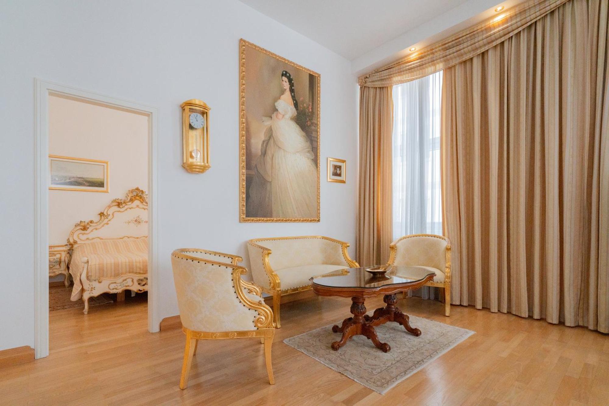 Empress Sisi Royal Apartment Viyana Dış mekan fotoğraf